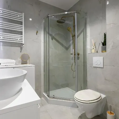 Apartmán Fabryczna 19 By Farkas Poznaň