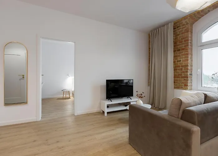 Fabryczna 19 By Farkas * Познань