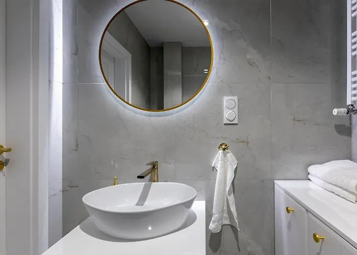 Fabryczna 19 By Farkas * Poznań